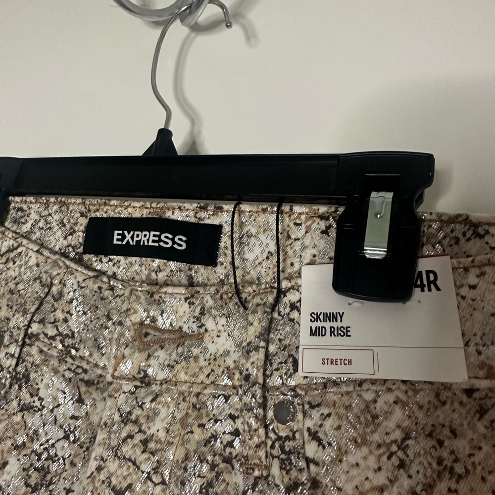 New Express Skinny Mid Rise Jeans - Picture 5 of 6